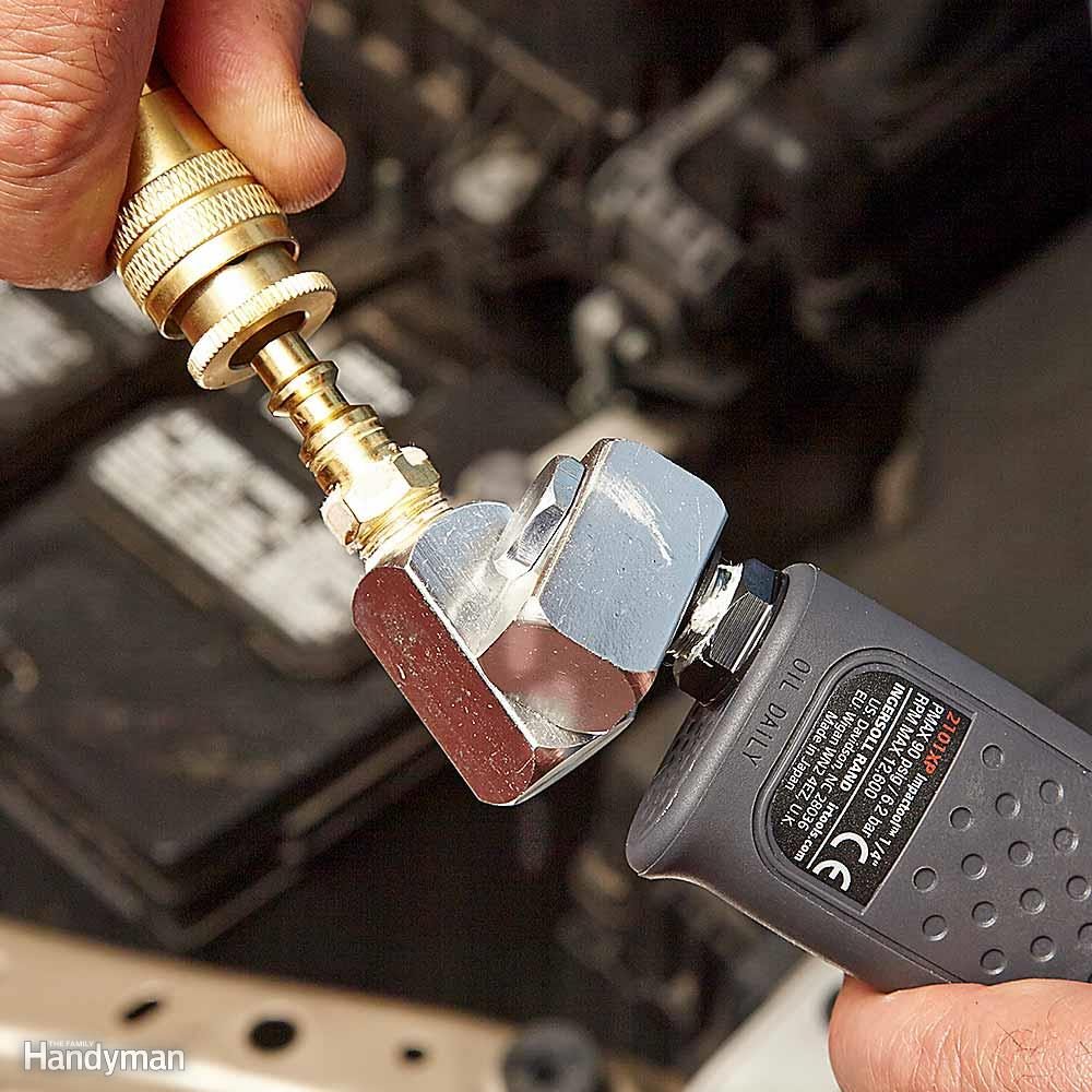 Three-Way Air Hose Swivel Gives You Hose Flexibility