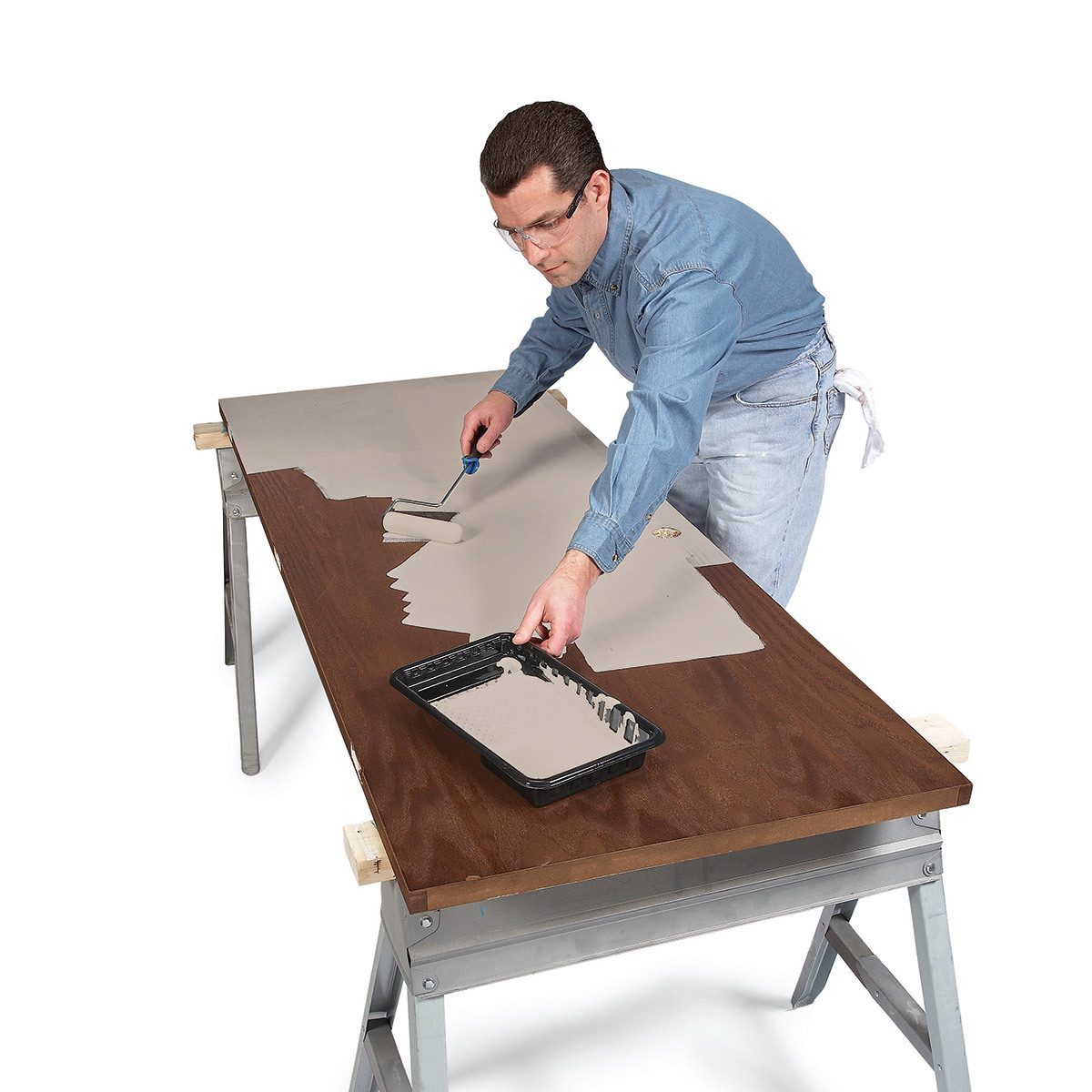 Paint a varnished door