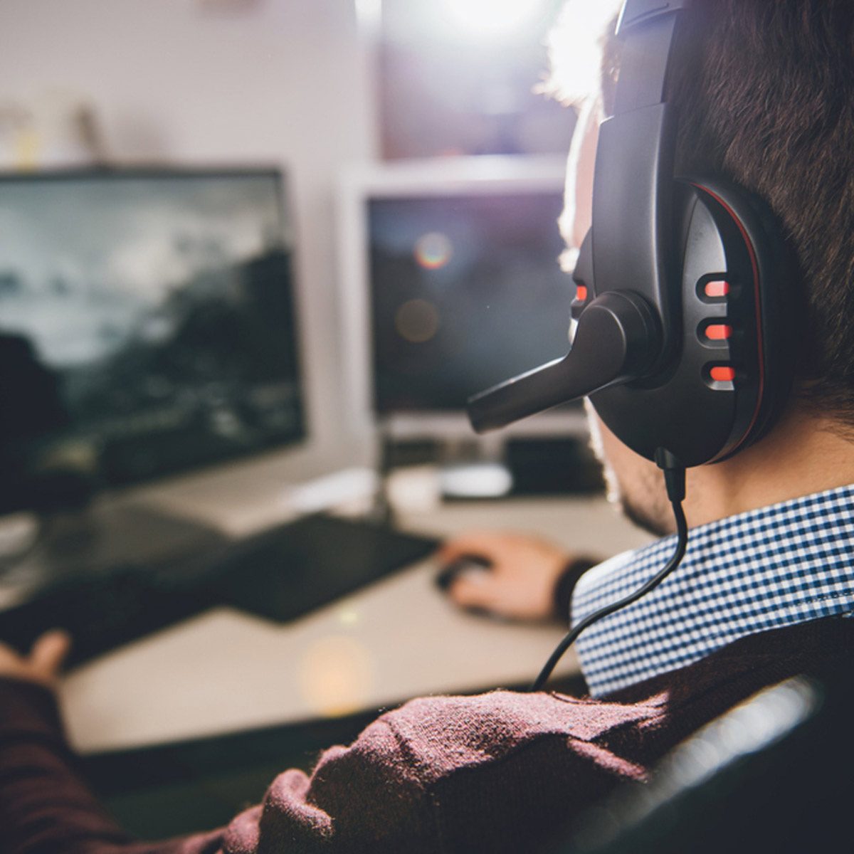 gamer gaming headphones computer video games