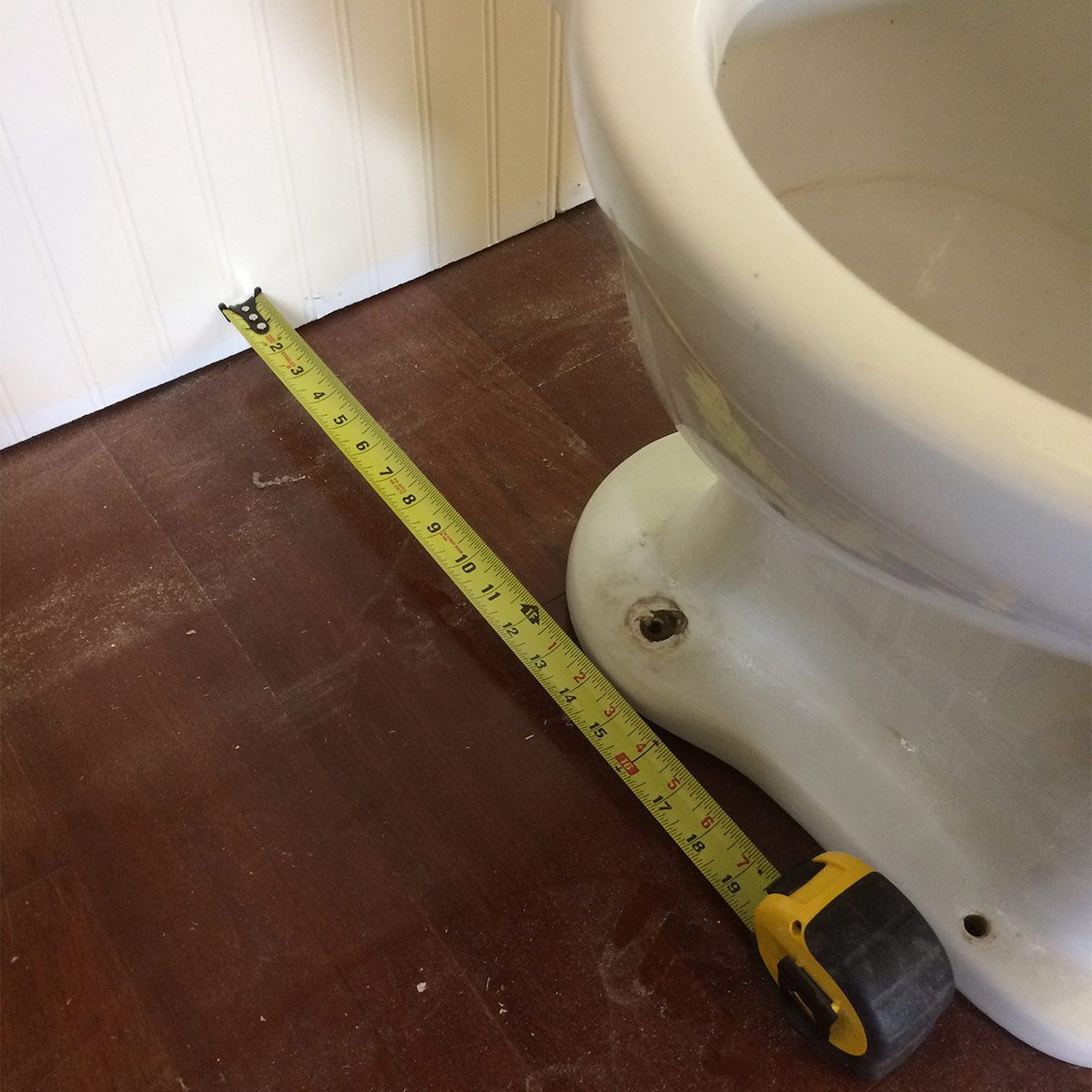 measure rough in for offset toilet flange
