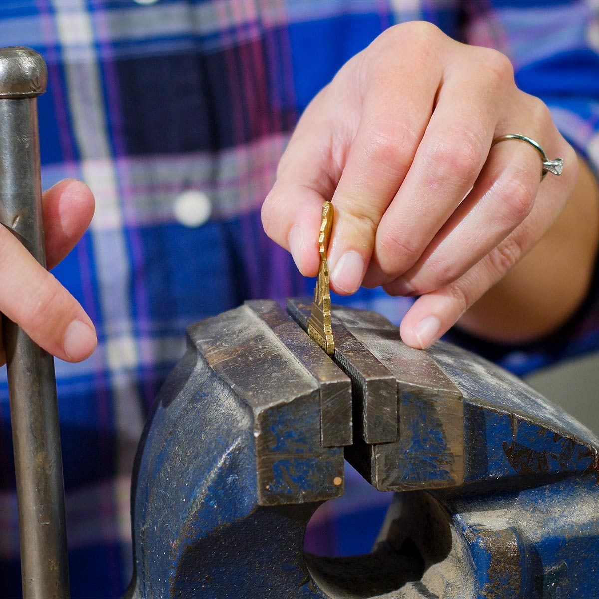 How to Fix a Twisted Key - Secure a Key