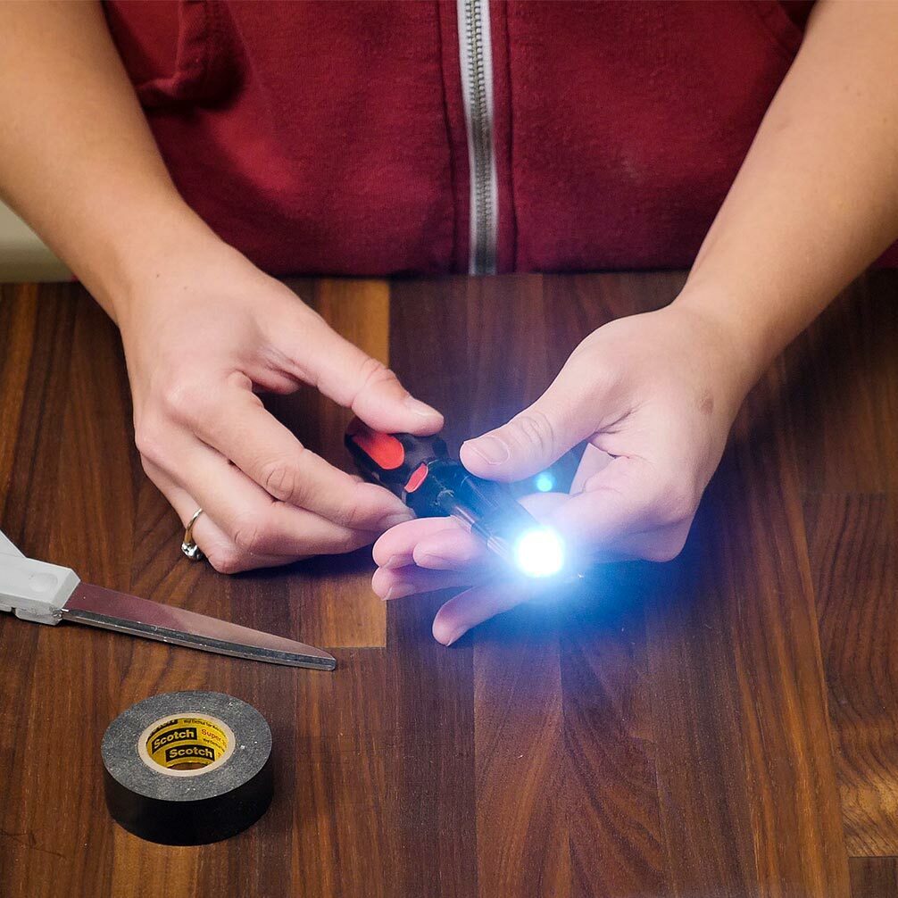 lighted screwdriver hack