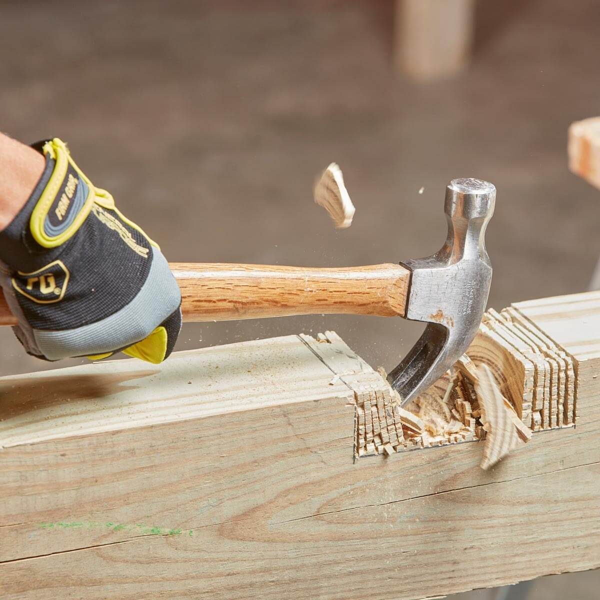 FH17JAU_580_54_123 knock away the slivers