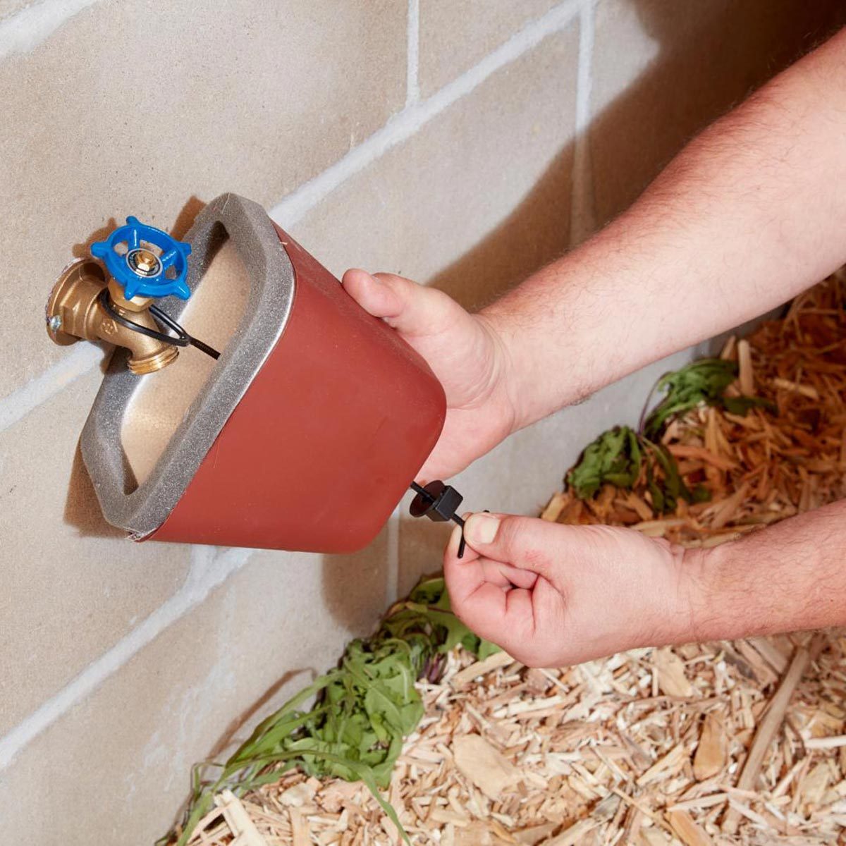 FH18DJF_583_07_008_ cover hose bibs