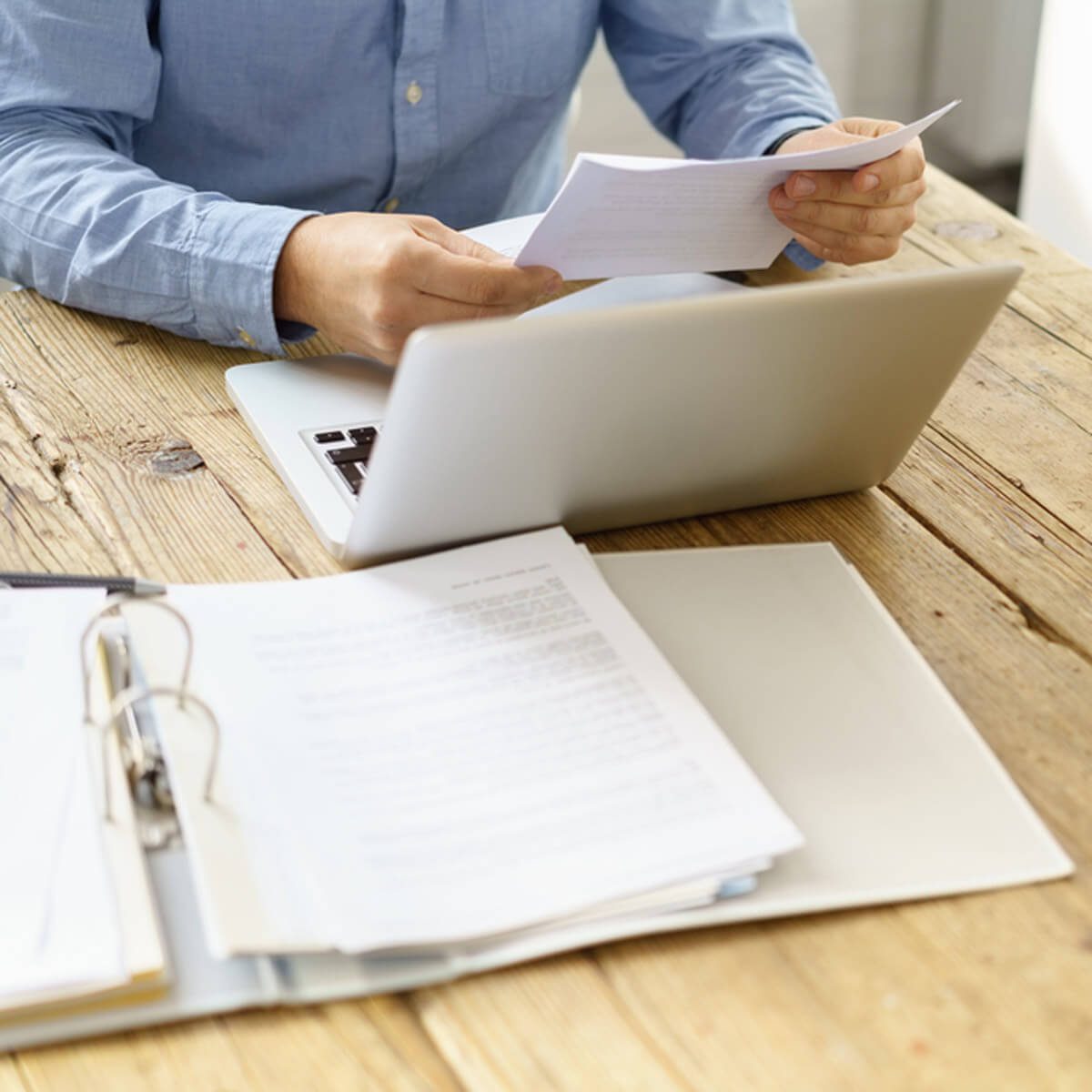 shutterstock_550660513 information research work computer