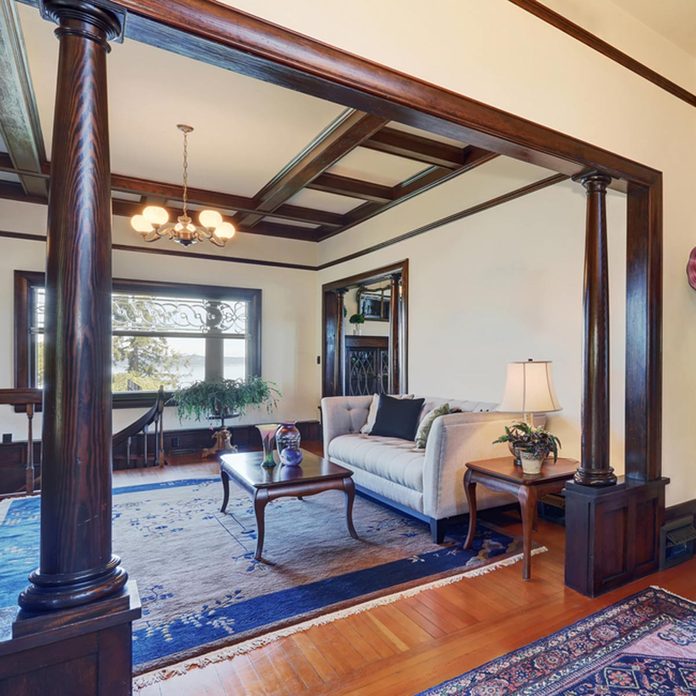 shutterstock_452730805 dark wood trim