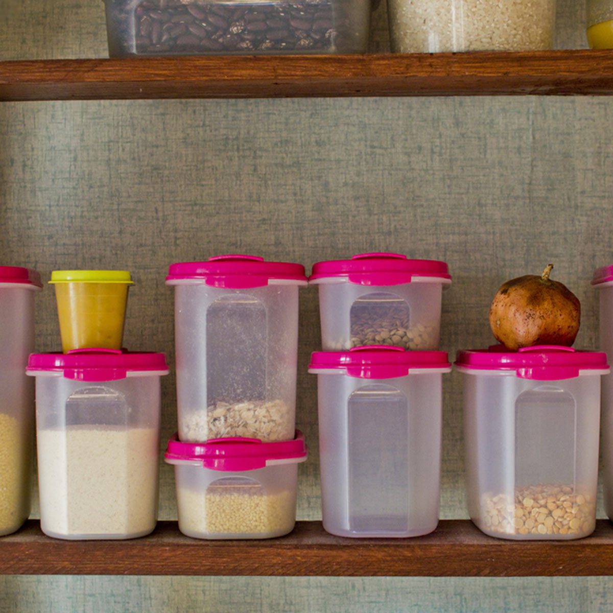 shutterstock_574543546 tupperware container storage