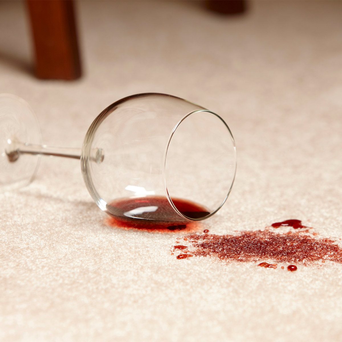 spilled wine on carpet, wine spill