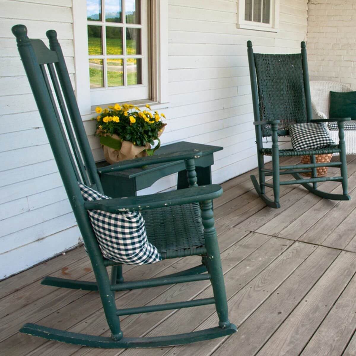 front porch rocking chairs