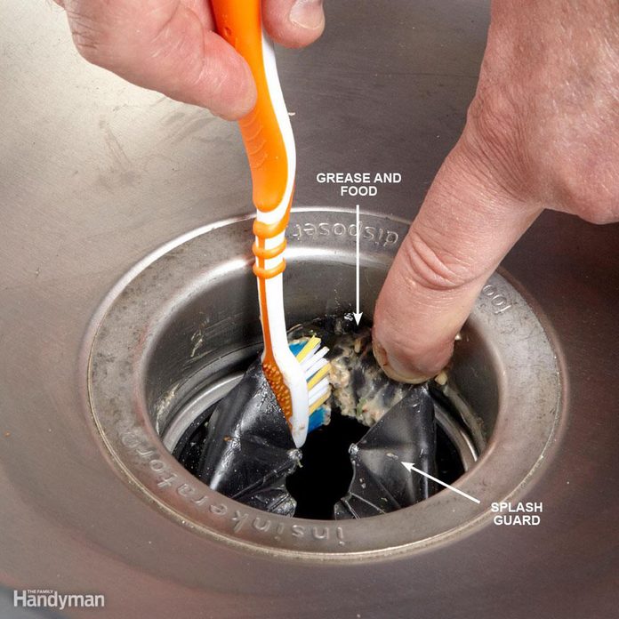 cleaning garbage disposal