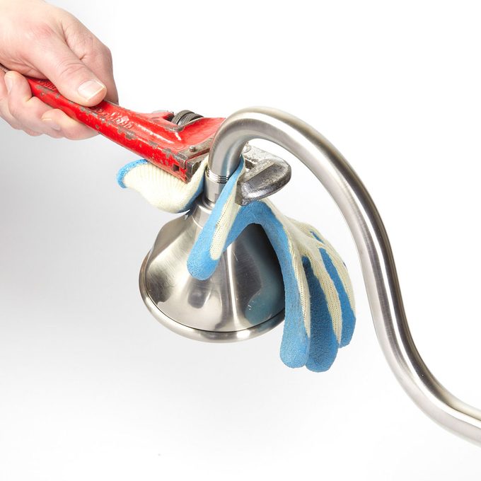 Pipe Wrench Pipe Wrench Tip | Construction Pro Tips