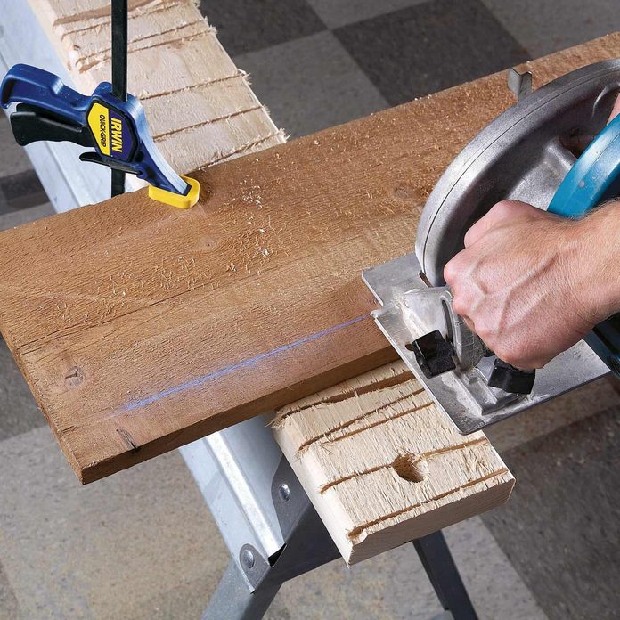 FH08NOV_493_08_011-1200 sawhorse tips