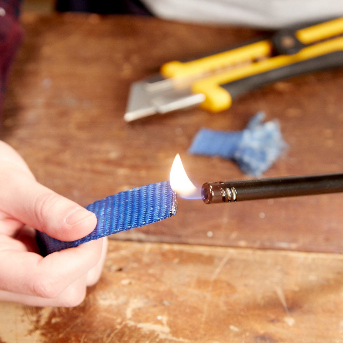 HH fix frayed straps lighter