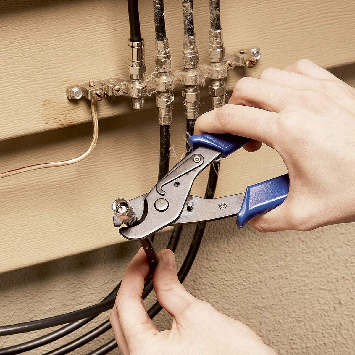 fix corroded coax cable