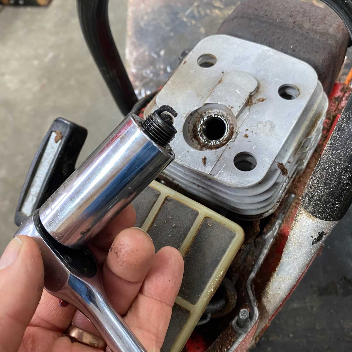 Spark Plug Cleaning Removal