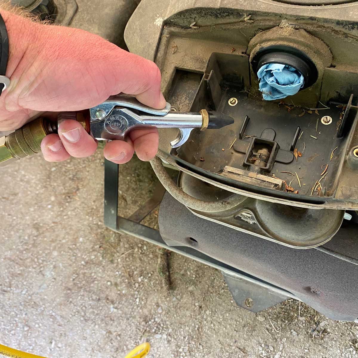 4 Clean Filter Housing