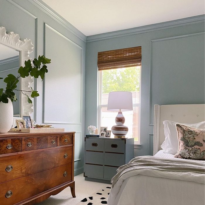 Monochromatic Crown Molding in a bedroom