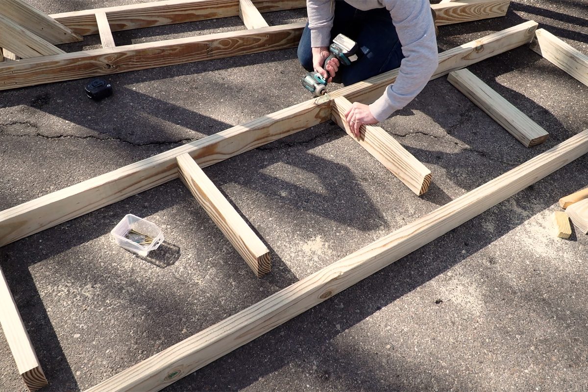 Fh22d Firewoodrack 03 18 004 How To Build A Firewood Rack