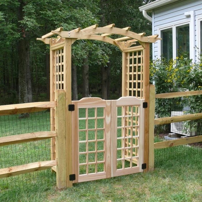 Cedar Estate Garden Gate Ecomm Via Cedarwoodfurniture.com