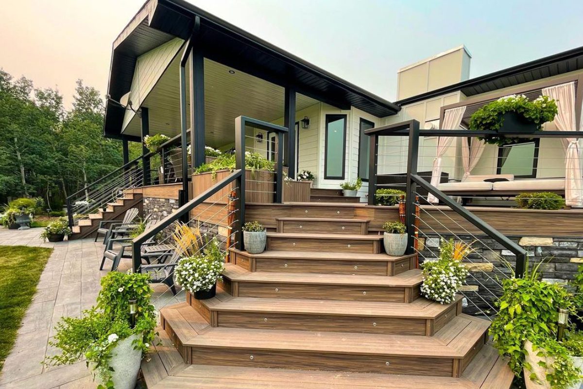 Award Winning Multi Level Deck Courtesy @tarahillconstructionltd Via Instagram