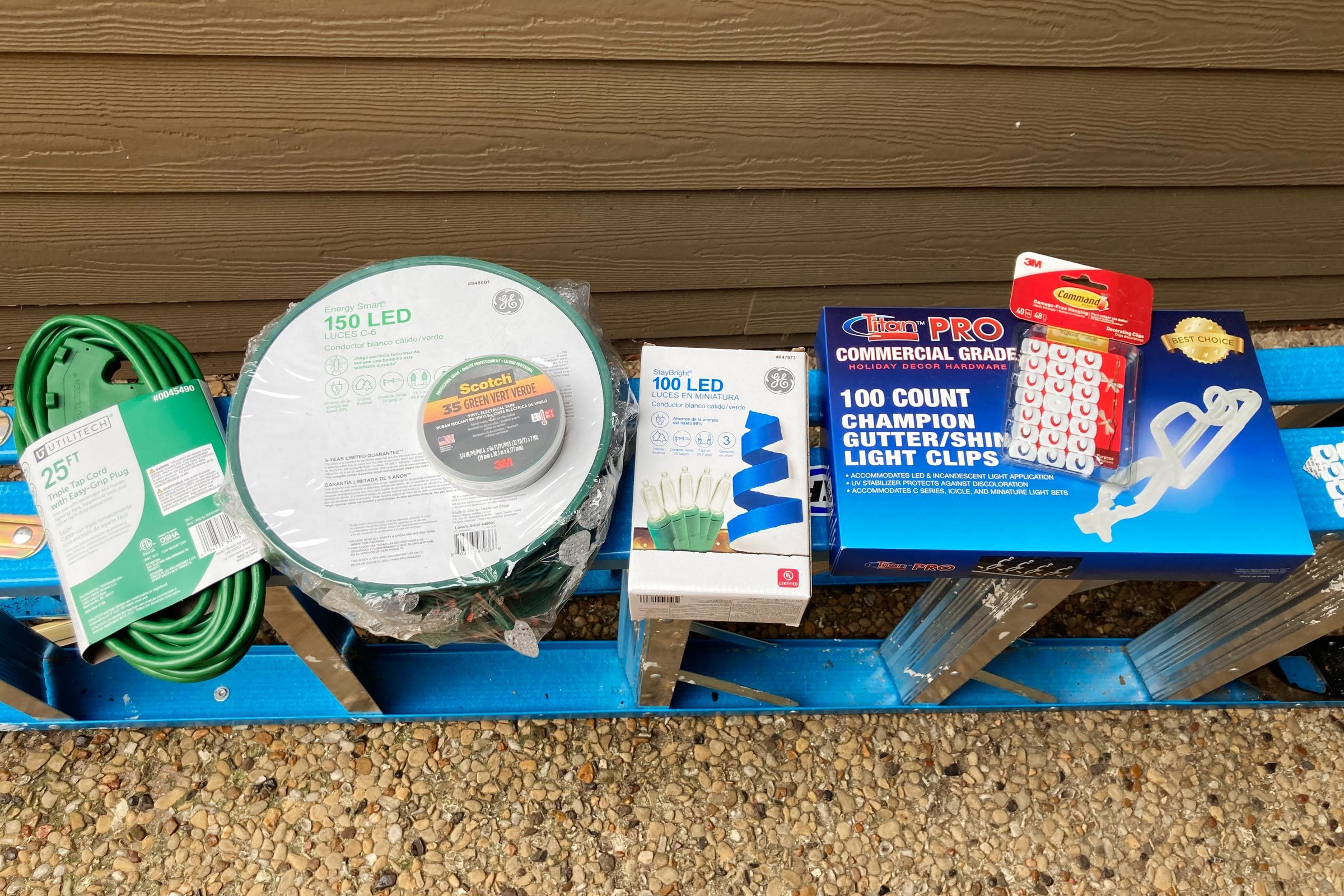 supplies for hanging christmas lights