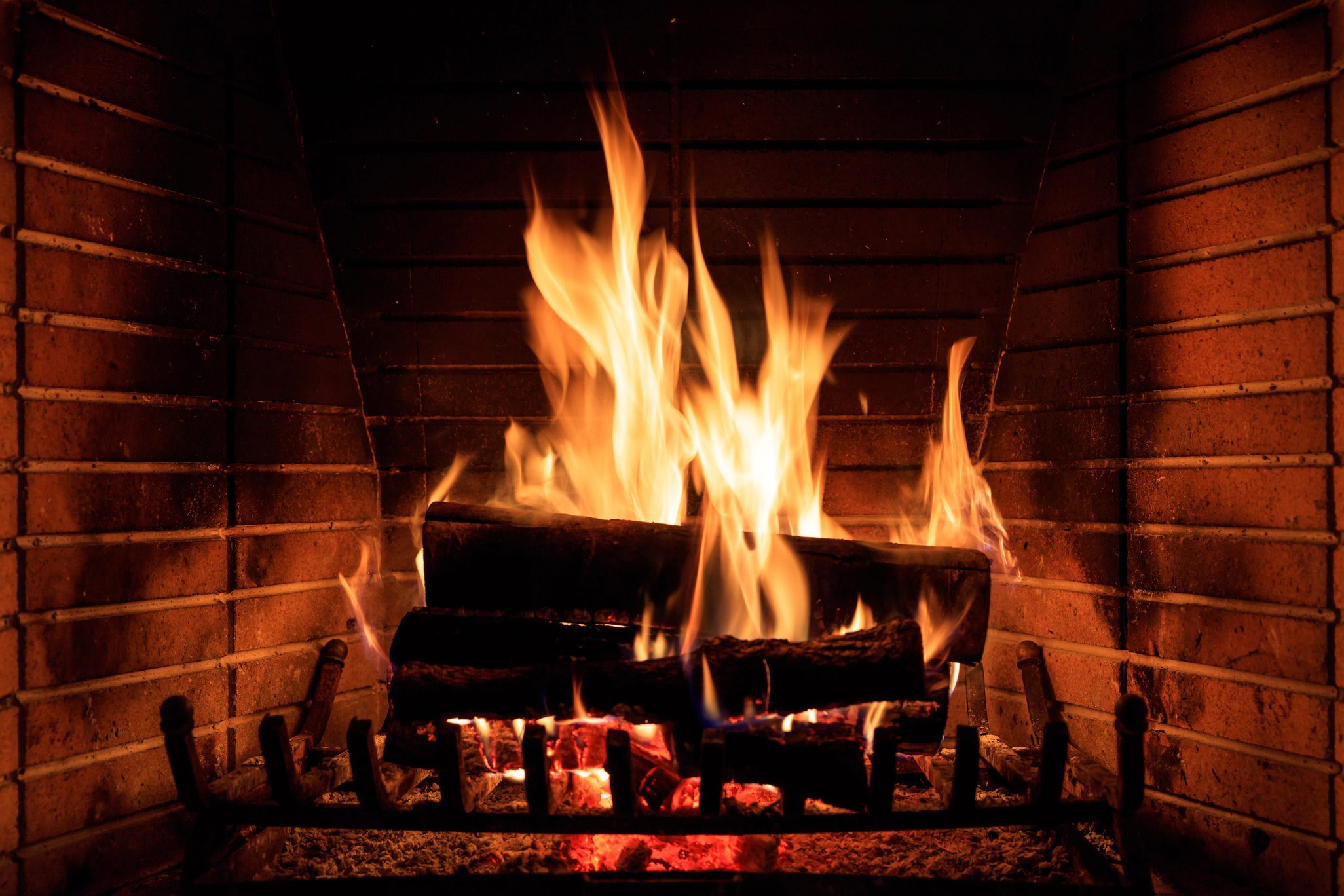 A Guide to Indoor Fireplace Safety for Beginners
