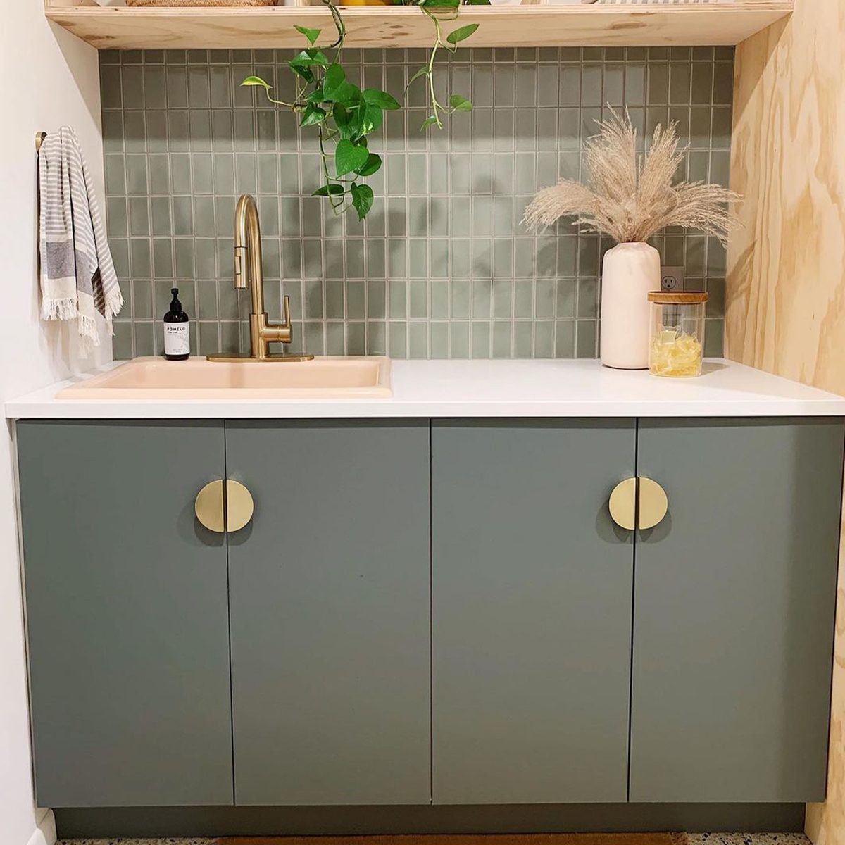 Modern Sink Area Courtesy Onteallane Hellorefuge