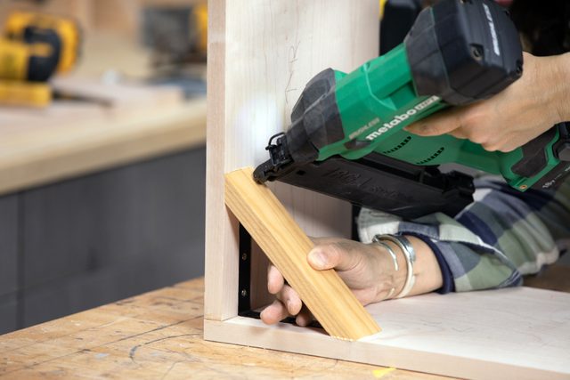 How To Build A Bathroom Vanity Install the gussets