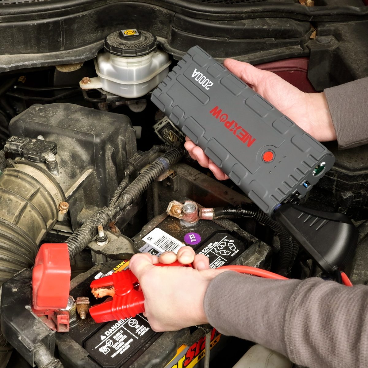 How to Jump a Car With a Battery Pack