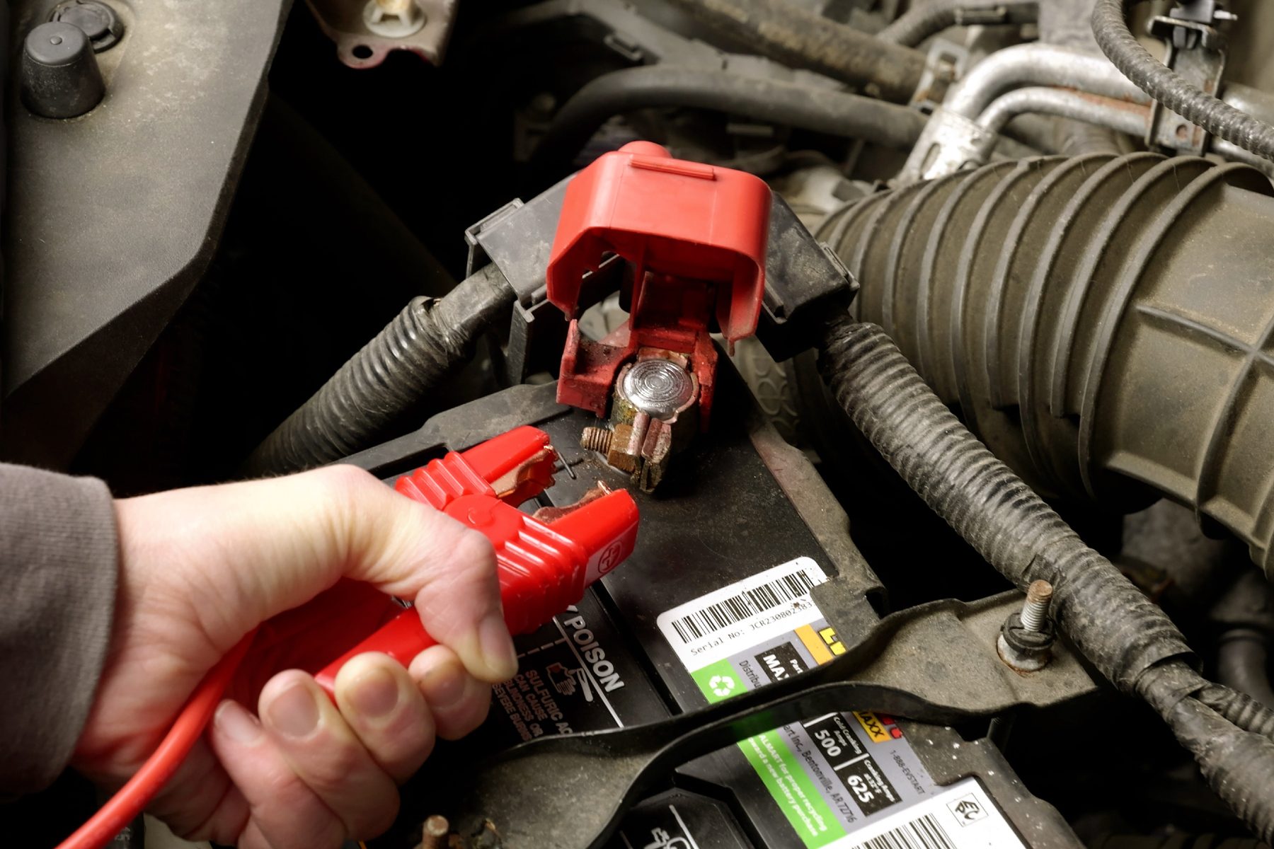 How To Jump A Car With A Battery Pack Connect jumper