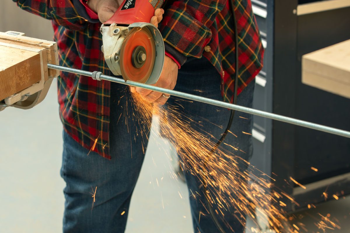 Cut The Threaded rod