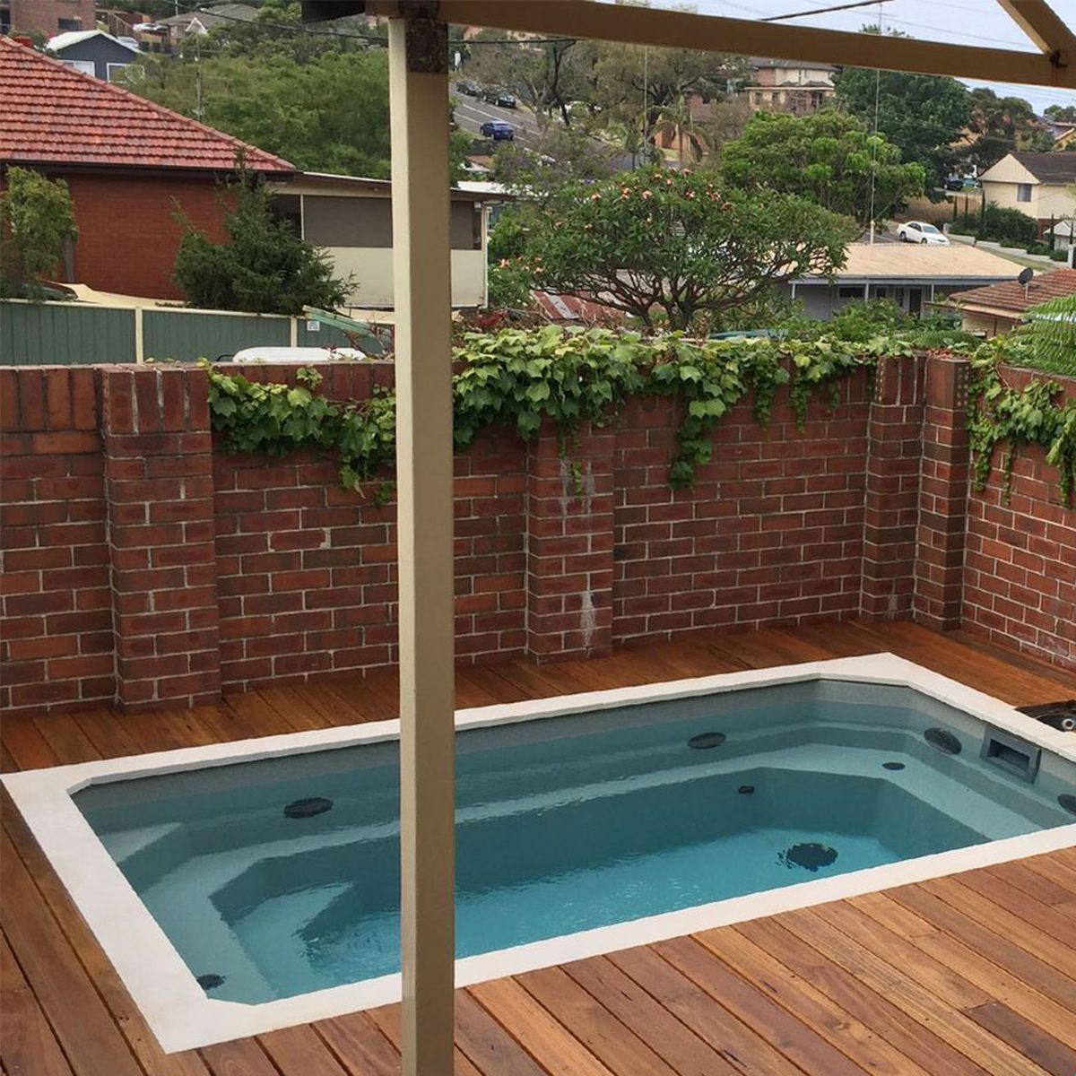9 Plunge Pool Ideas Inground Plunge Pool With Deck Courtesy @bostockpools Instagram