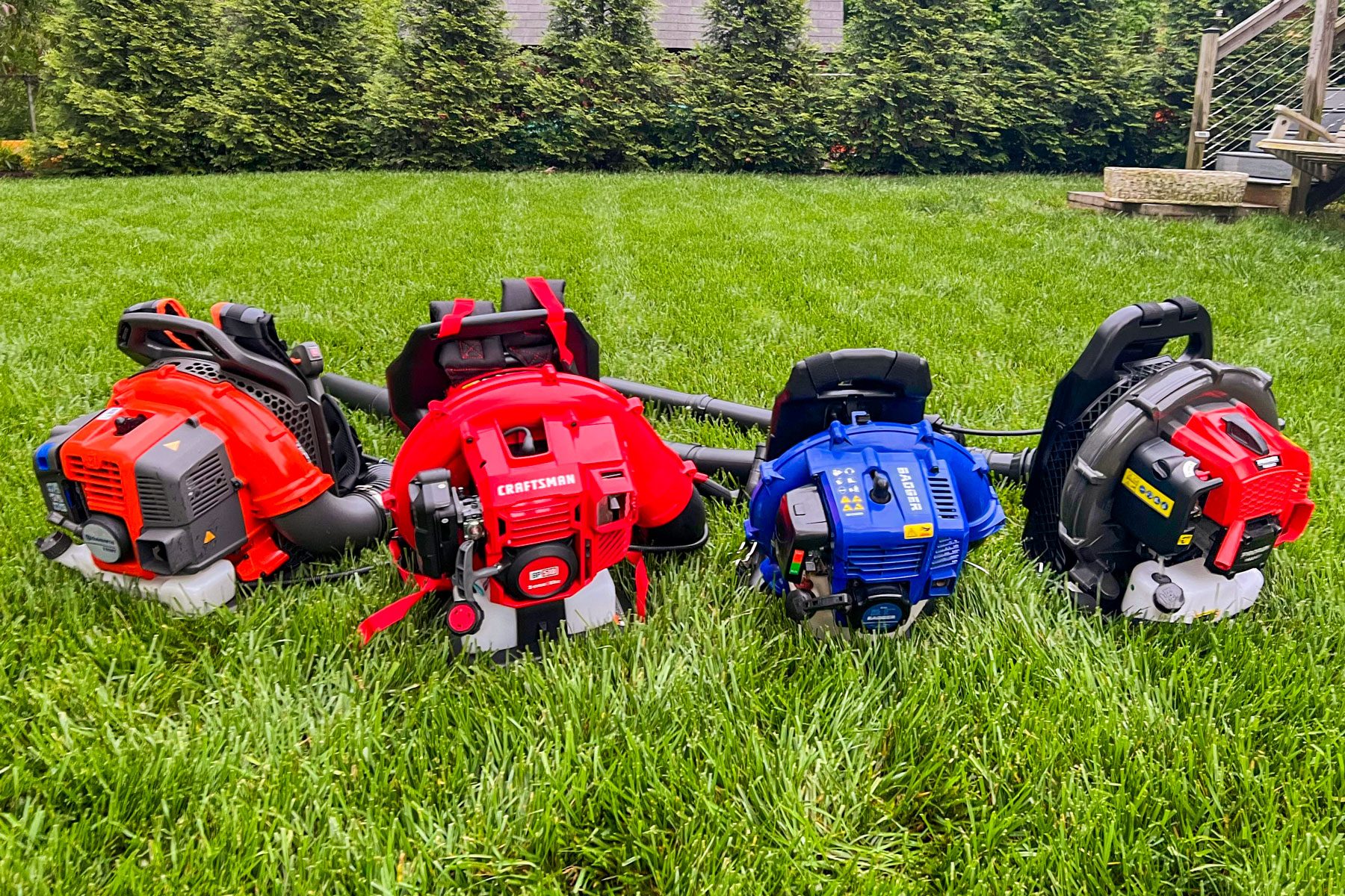 Best Backpack Leaf Blowers For Homeowners According To A Landscaper