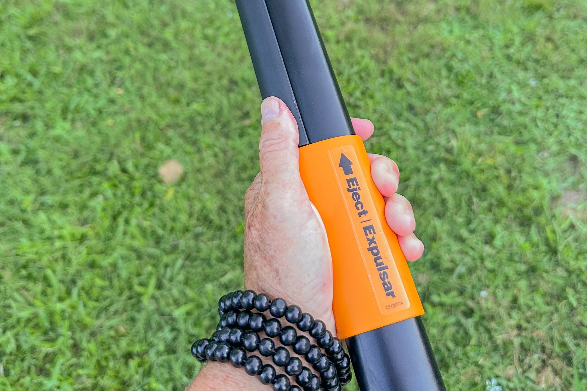 Fiskars Deluxe Stand Up Weeder Product Features
