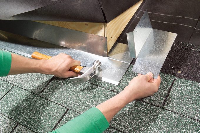 Diy Roof Flashing Techniques For Outside Corners Fh05jau 460 05 005