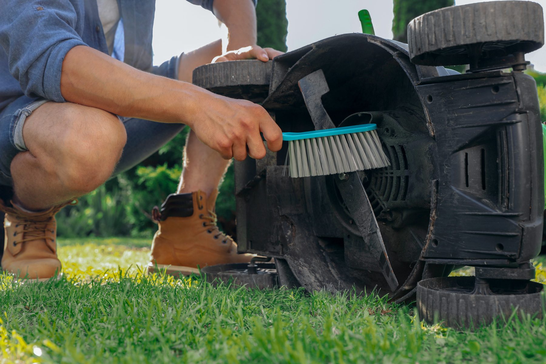 Spring And Fall Lawn Mower Maintenance