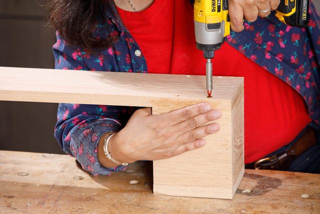 How To Install Modern House Numbers For Curb Appeal Flair Tfh Housenumb 071124 Ef Step 006 V2