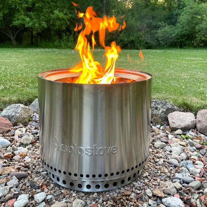 Fhma24 Solo Stove Bonfire 2.0 Katie Bandurski 02 Ssedit