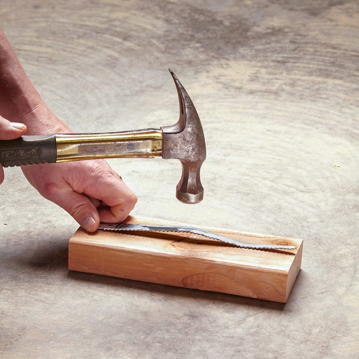 straightening blade with hammer