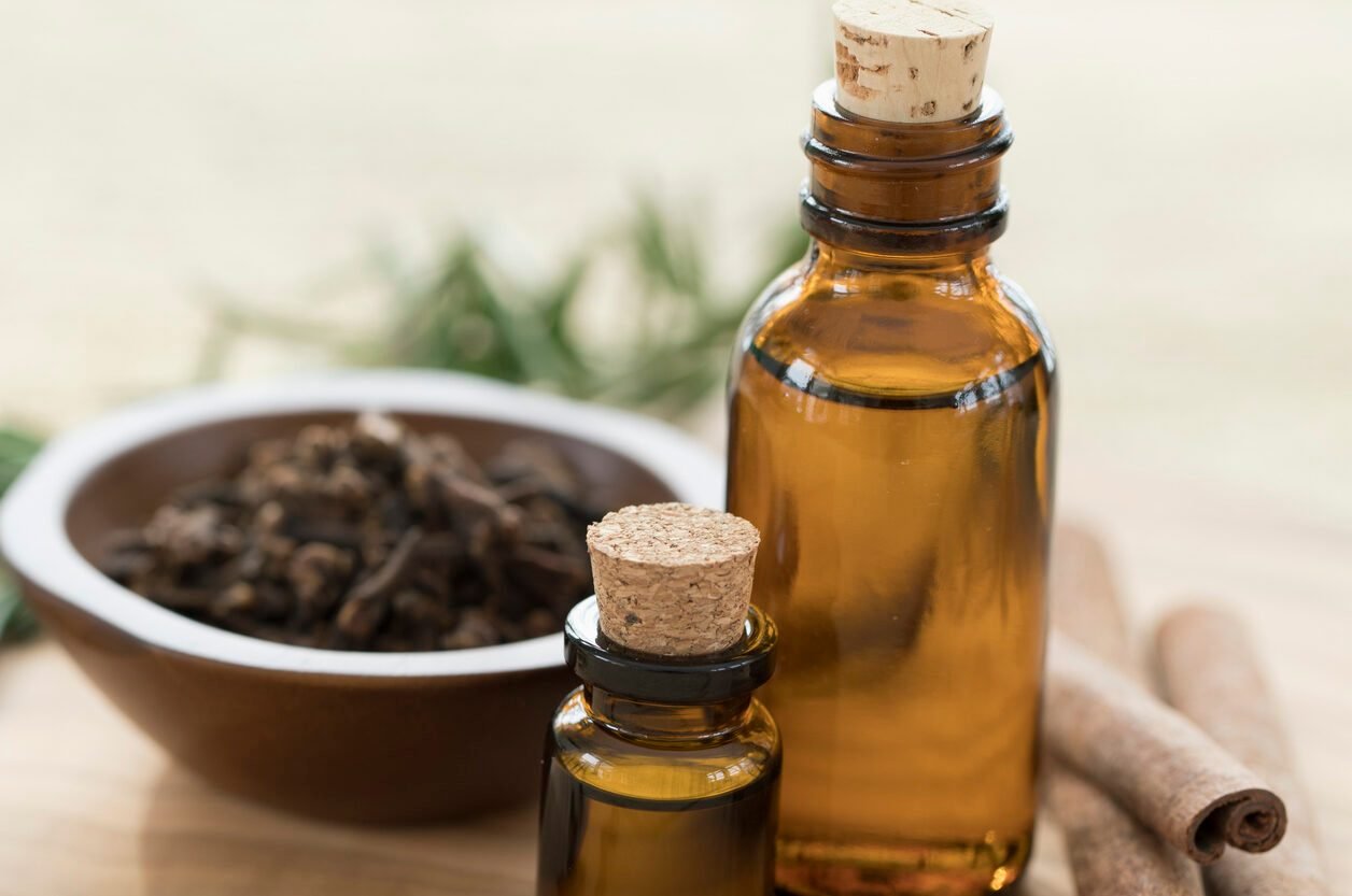 Essential Oils with Rosemary, Cloves & Cinnamon.