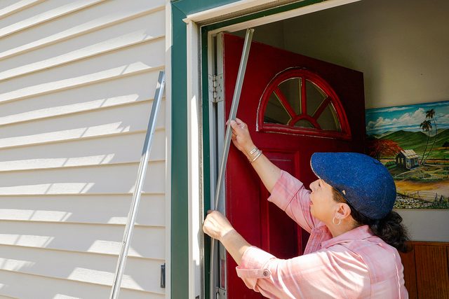 removing weather stripping
