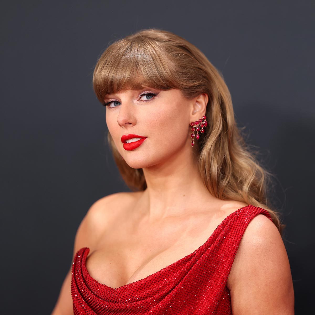 Taylor Swift’s Former Cape Cod Mansion Is for Sale — Wait Until You See the Price Tag