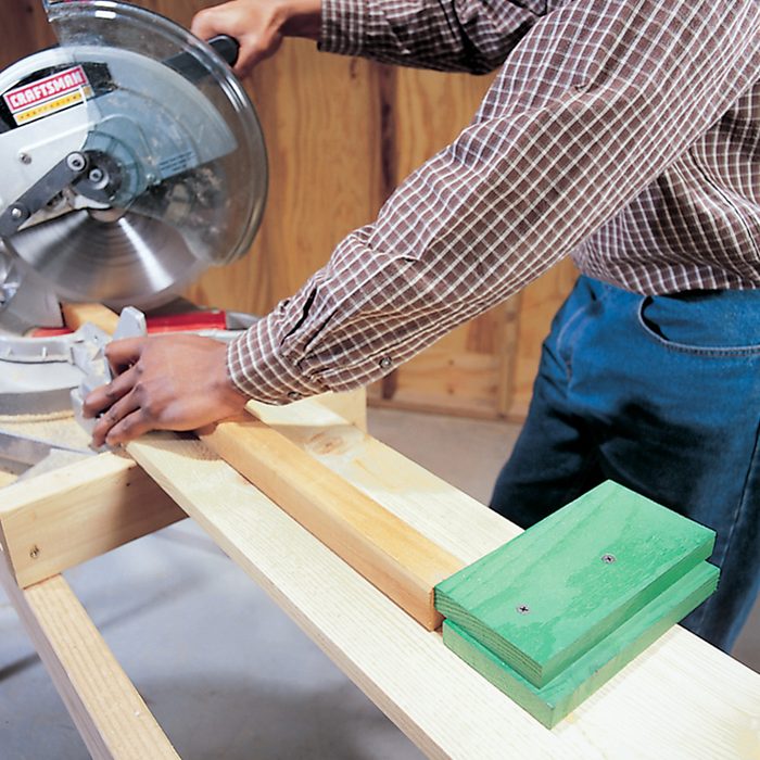 Master The Miter Saw In Days With These 13 Tips Fh01jun 02349007