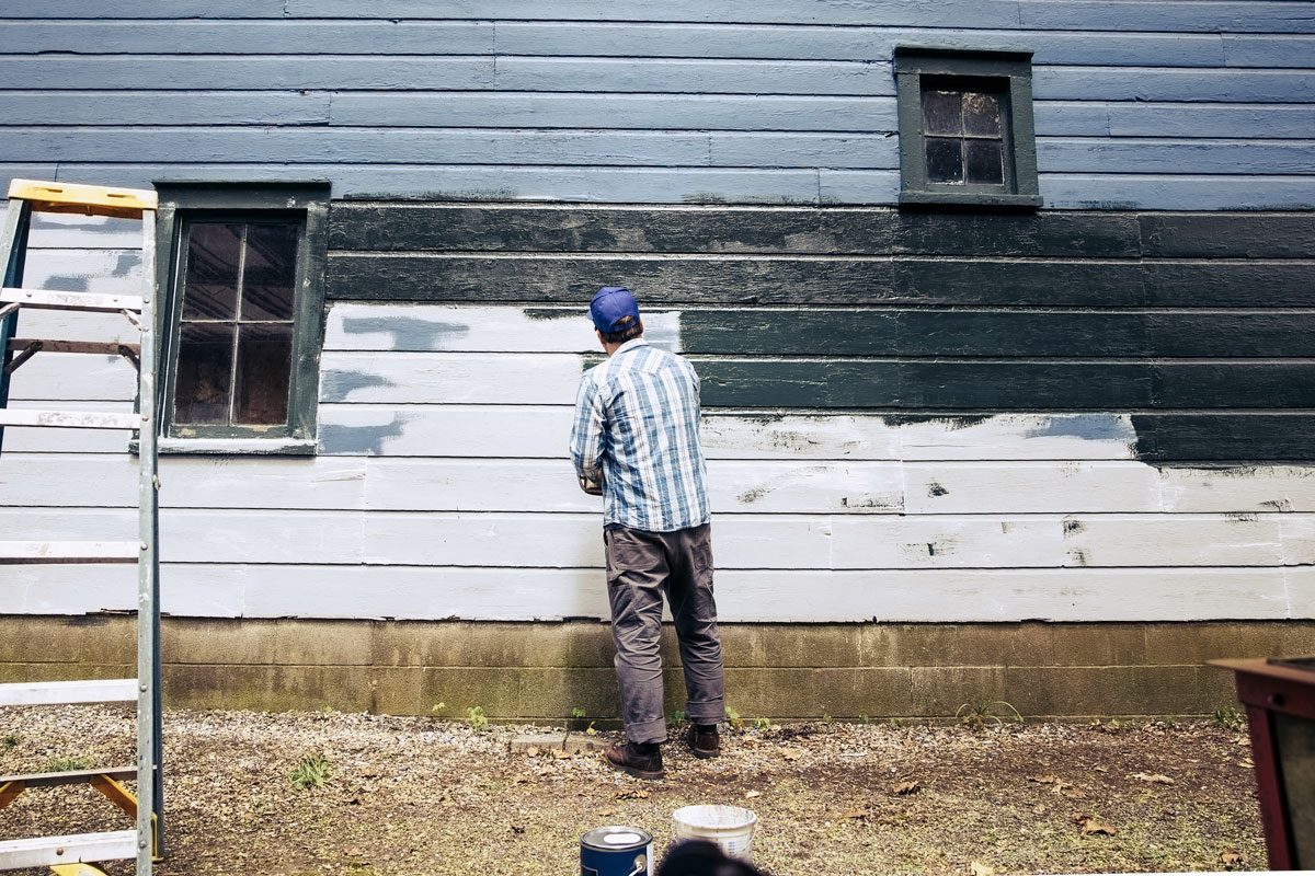 Do Dark-Colored Houses Stay Warmer? The Science Behind Exterior Paint