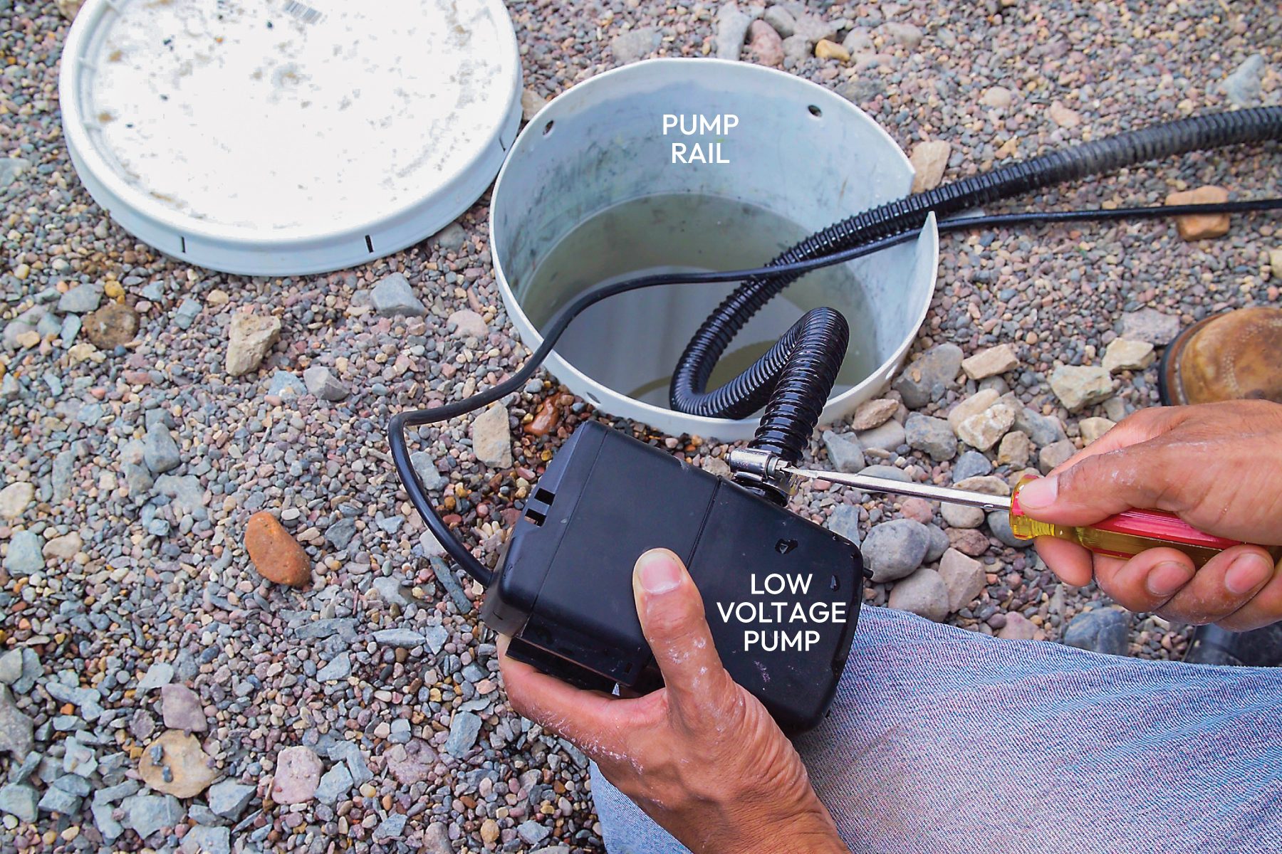 How To Build A Water Feature Thats Low Maintenance Fh06apr 467 56 018 Ai Callouts 1