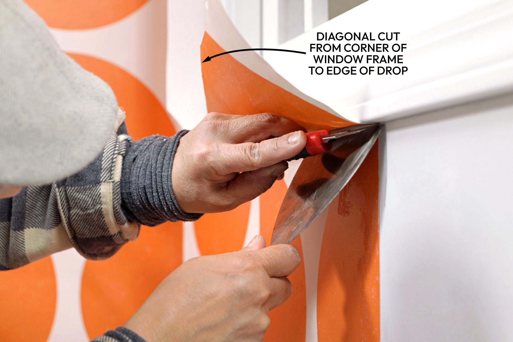 How To Hang Wallpaper