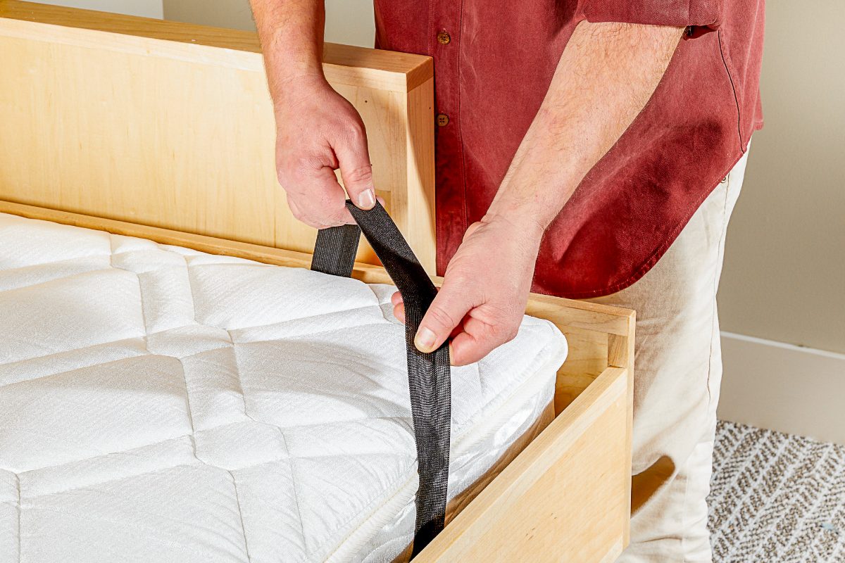 How To Build A Murphy Bed That Easily Transforms Into A Desk