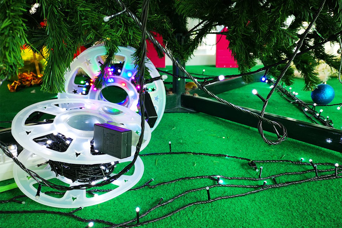 13 Tips For Avoiding Tangled Holiday Lights Gettyimages 1290946699