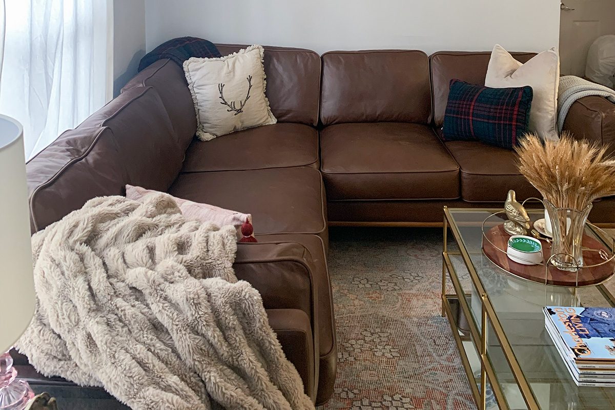 Fhma25 Article Timber Charme Chocolat Corner Sectional Daria Smith 02 Ssedit