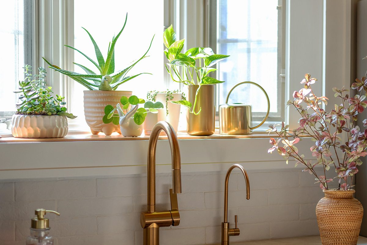 Hiding Spots For Your Elf On A Shelf Gettyimages 2166923698